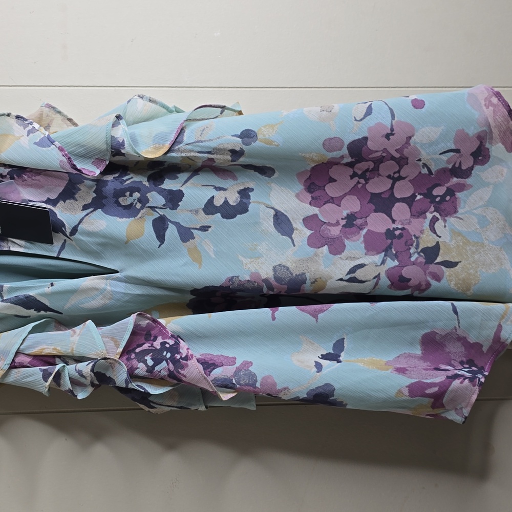 Women's Floral Ruffle Top - Blue and Purple 8 Lauren Ralph Lauren - Picture 4 of 9